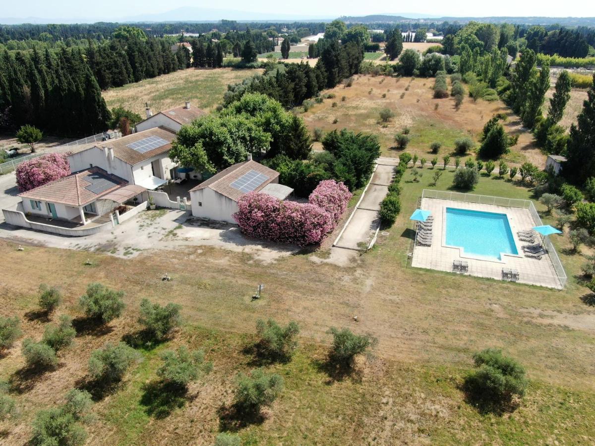 Les Gites Du Mas Canillac Châteaurenard Exteriér fotografie